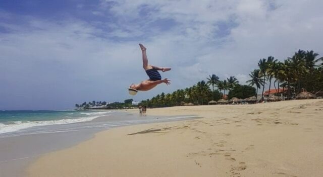 Exploring some inverted movement while on vacay in the Dominican!